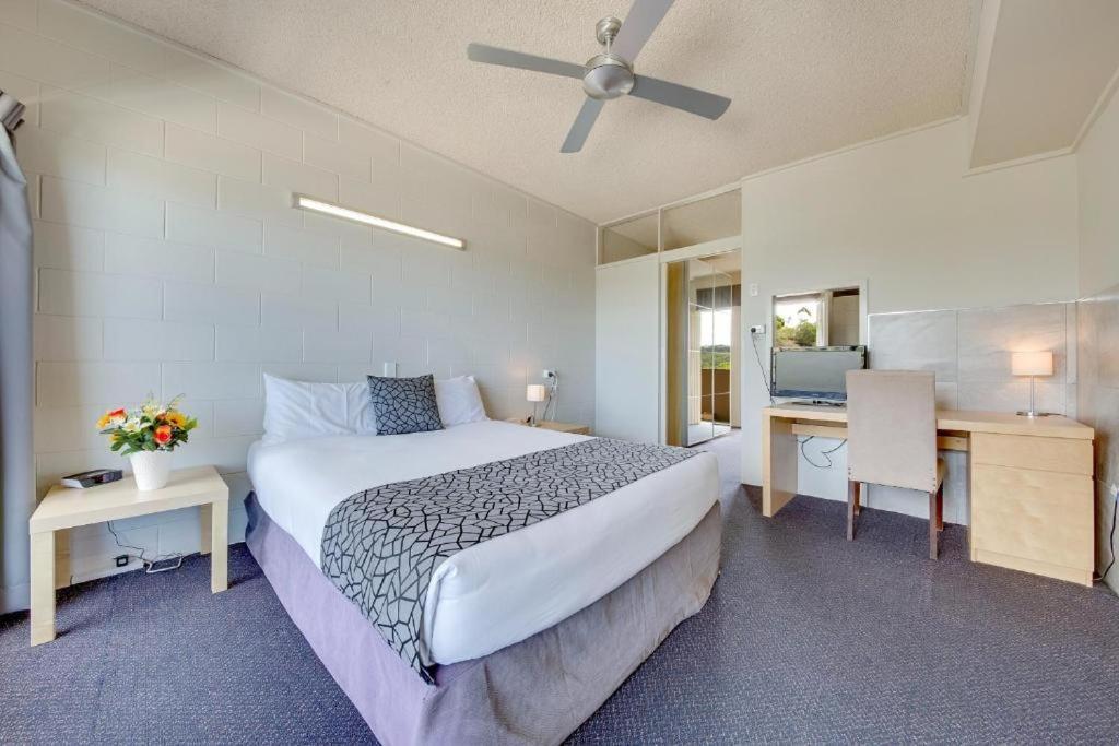 Camelot Motel Гладстон Екстериор снимка