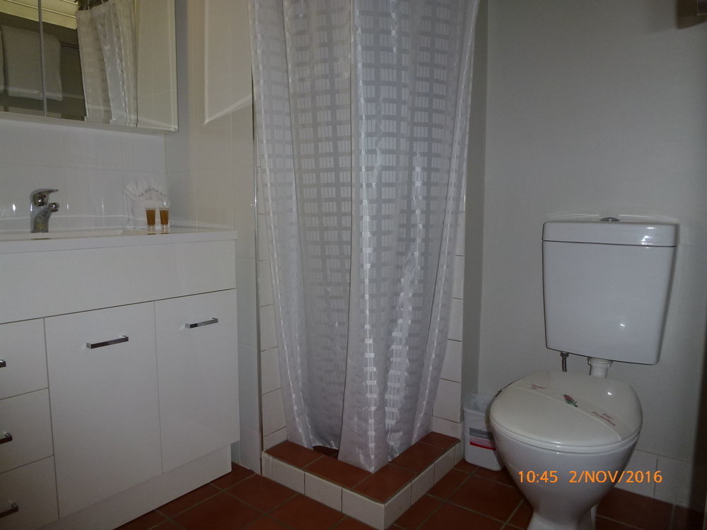 Camelot Motel Гладстон Екстериор снимка