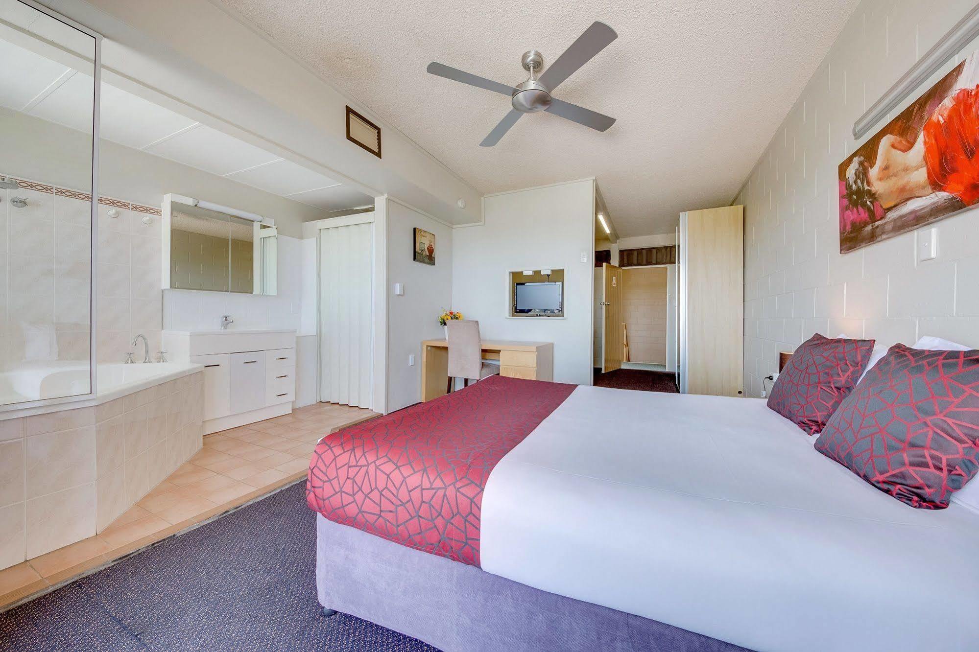 Camelot Motel Гладстон Екстериор снимка